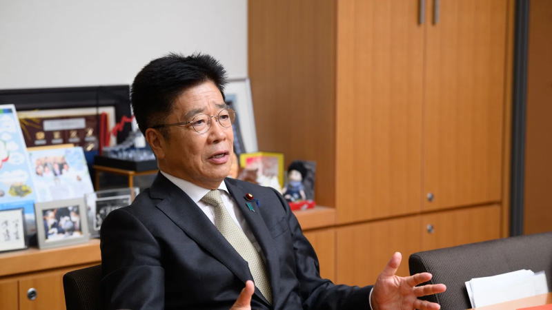 加藤勝信：日元大幅波動對企業(yè)和家庭都不利，財務(wù)省將密切關(guān)注