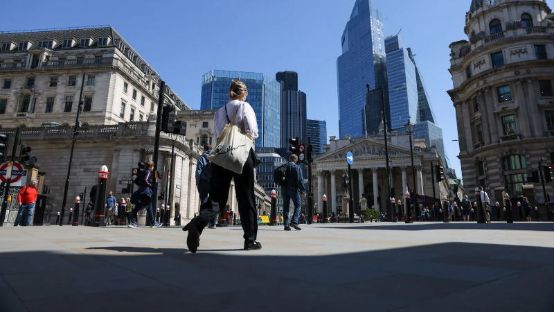 英格蘭銀行政策會(huì)議預(yù)覽：英國(guó)央行料在無法預(yù)測(cè)或掌控的局勢(shì)的困境中維持利率不變