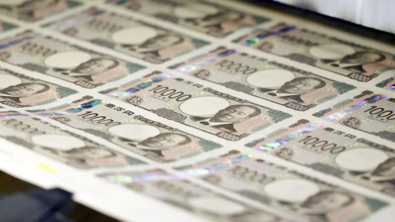 持倉(cāng)分析：隨著美日貨幣政策分歧加劇，日元多頭緊急大撤退