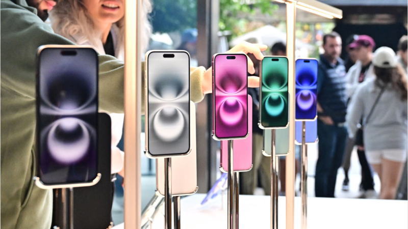 業(yè)績公布前，因iPhone銷售疲軟蘋果再遭評級下調(diào)