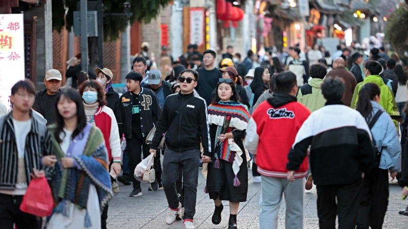 中國擬就刺激消費(fèi)舉行發(fā)布會(huì)，股市大幅上揚(yáng)