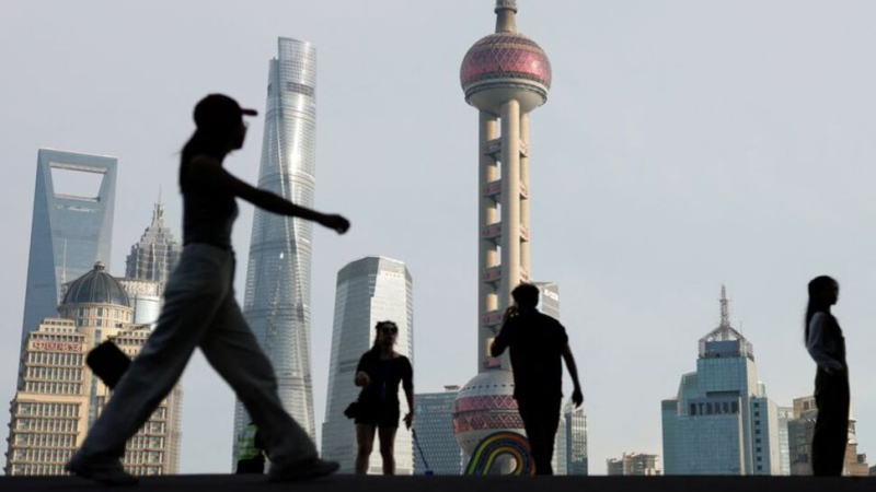 惠譽(yù)因預(yù)期財(cái)政狀況惡化和債務(wù)問(wèn)題下調(diào)中國(guó)評(píng)級(jí)