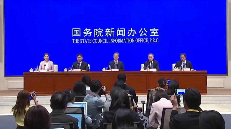 美方鷹派言論被中國多部位新聞發(fā)布會化解，而美國與其他亞洲國家的貿(mào)易談判進(jìn)展順利，亞太主要股指全面小幅上漲