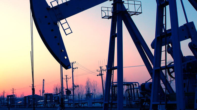 STEO解讀：由于OPEC+推遲恢復(fù)供應(yīng)，EIA預(yù)計(jì)明年將出現(xiàn)10萬桶/日的供應(yīng)缺口