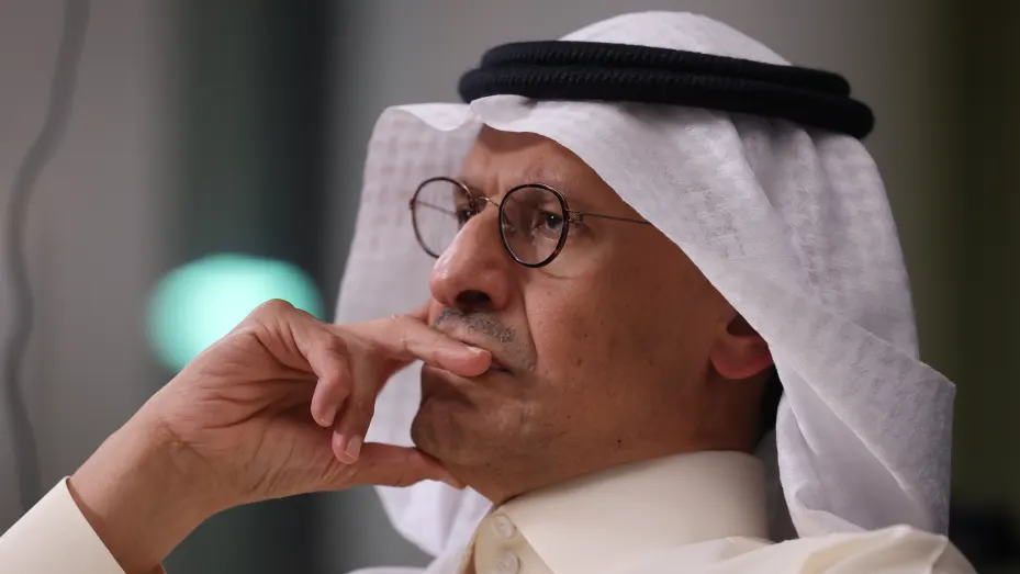彭博調(diào)查：OPEC+將再次大規(guī)模提高供應(yīng)，以懲戒不合規(guī)的成員國